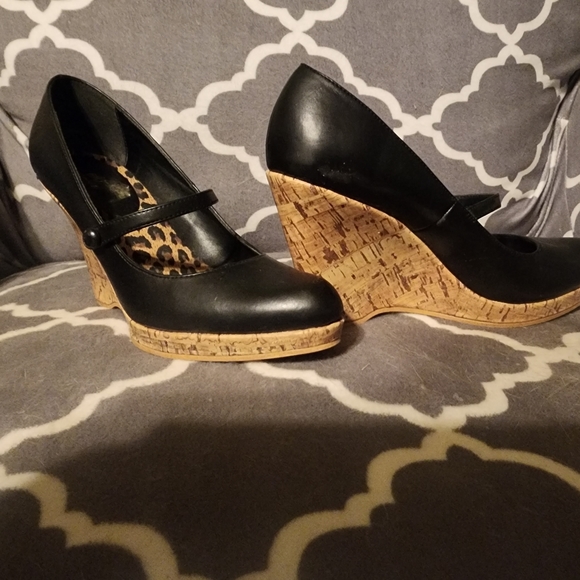 Shoes.. - Picture 12 of 12